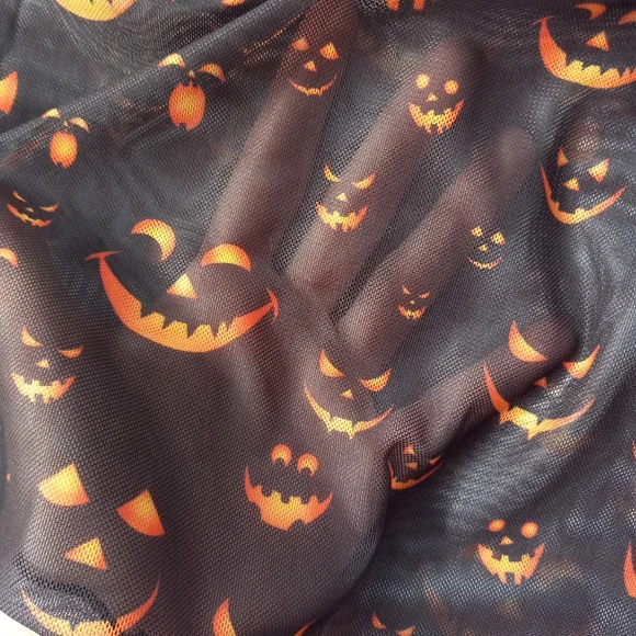 Jack-o-lantern sheer crop top! So cute 😍 nwot! - Picture 4 of 7